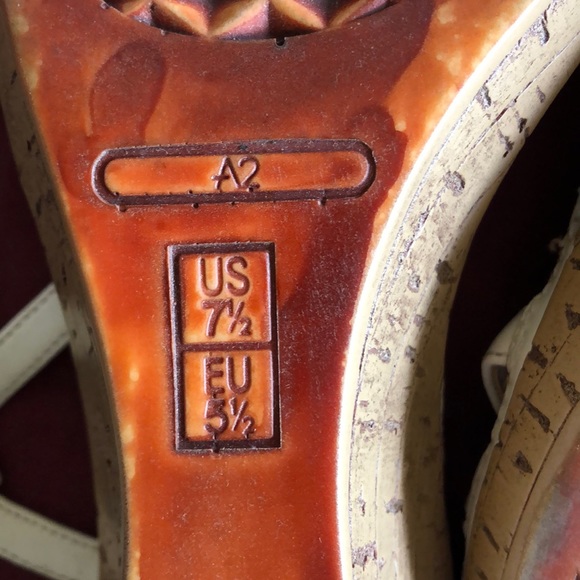 Wedge sandals - Picture 4 of 5